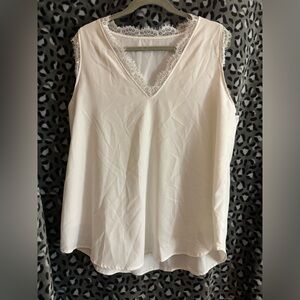 Never worn white lace trim sleeveless top